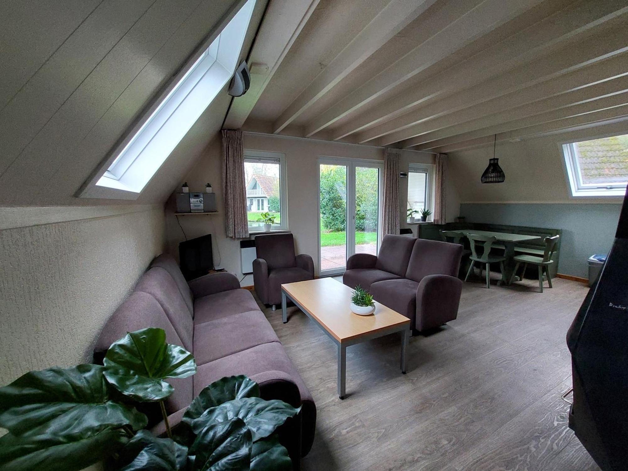 De Vecht, 124 - Centraal Gelegen Aan Vijver Gramsbergen 外观 照片
